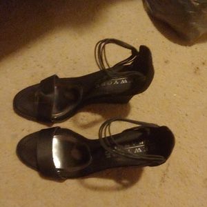 Black Single Strap Heel / Wedges